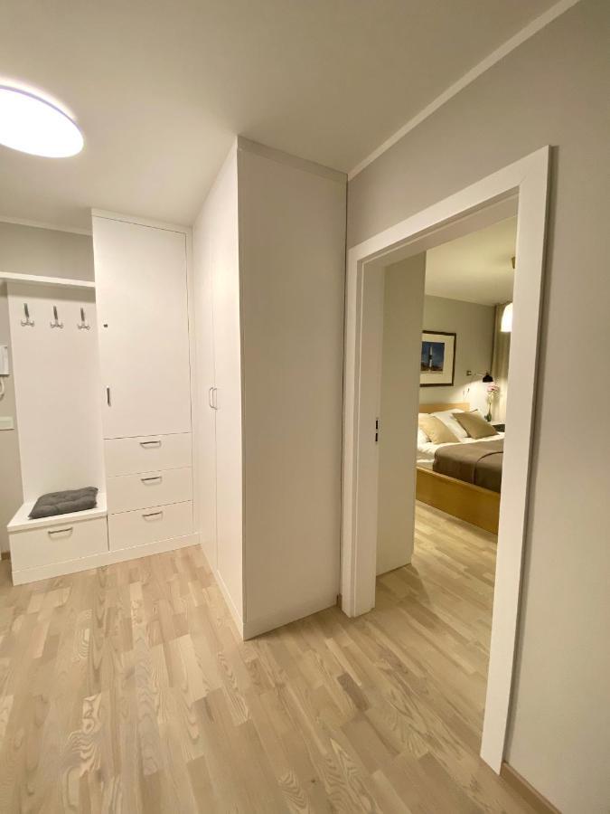 Park Apartment *